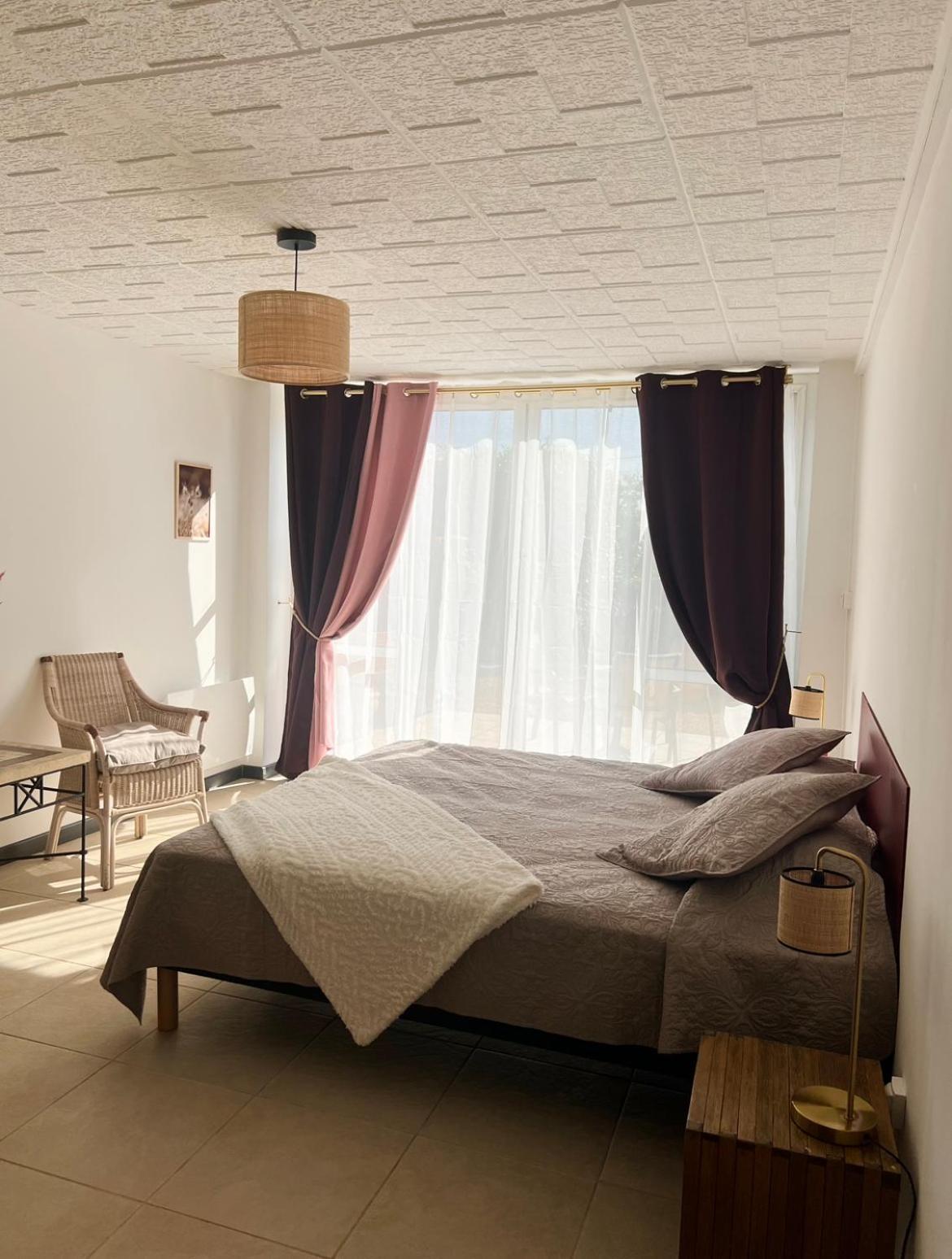 La Cote Des Blancs - Domaine Viticole & Maison D'Hotes Vinzelles Экстерьер фото